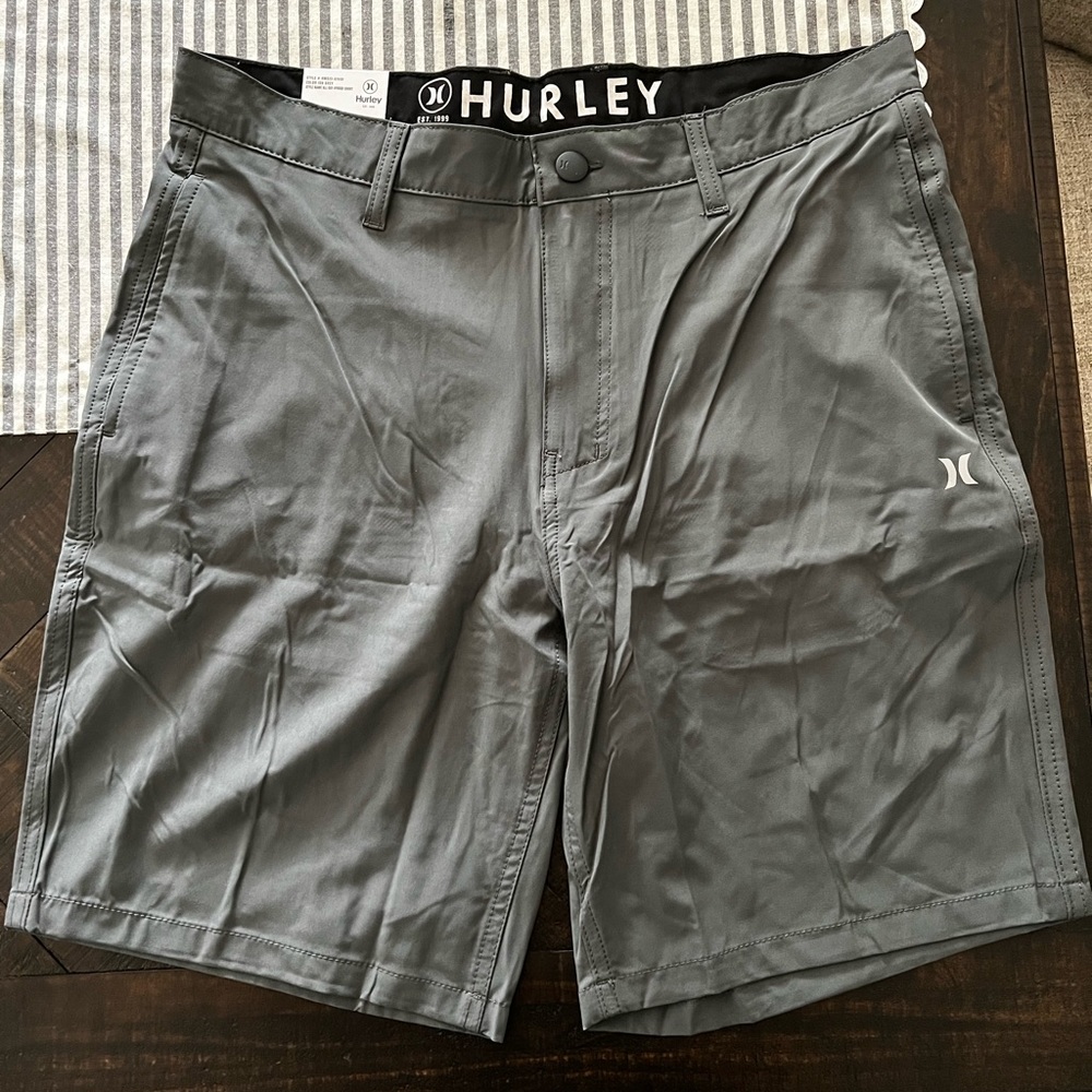 NWT men’s Hurley hybrid shorts